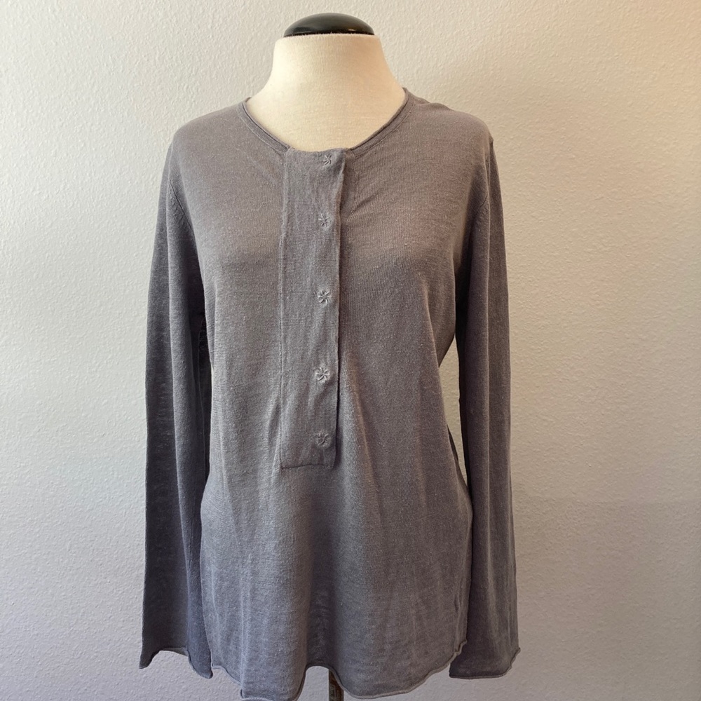 ISDA & Co sweater size medium